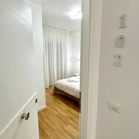 Bed & Breakfast 969 *
